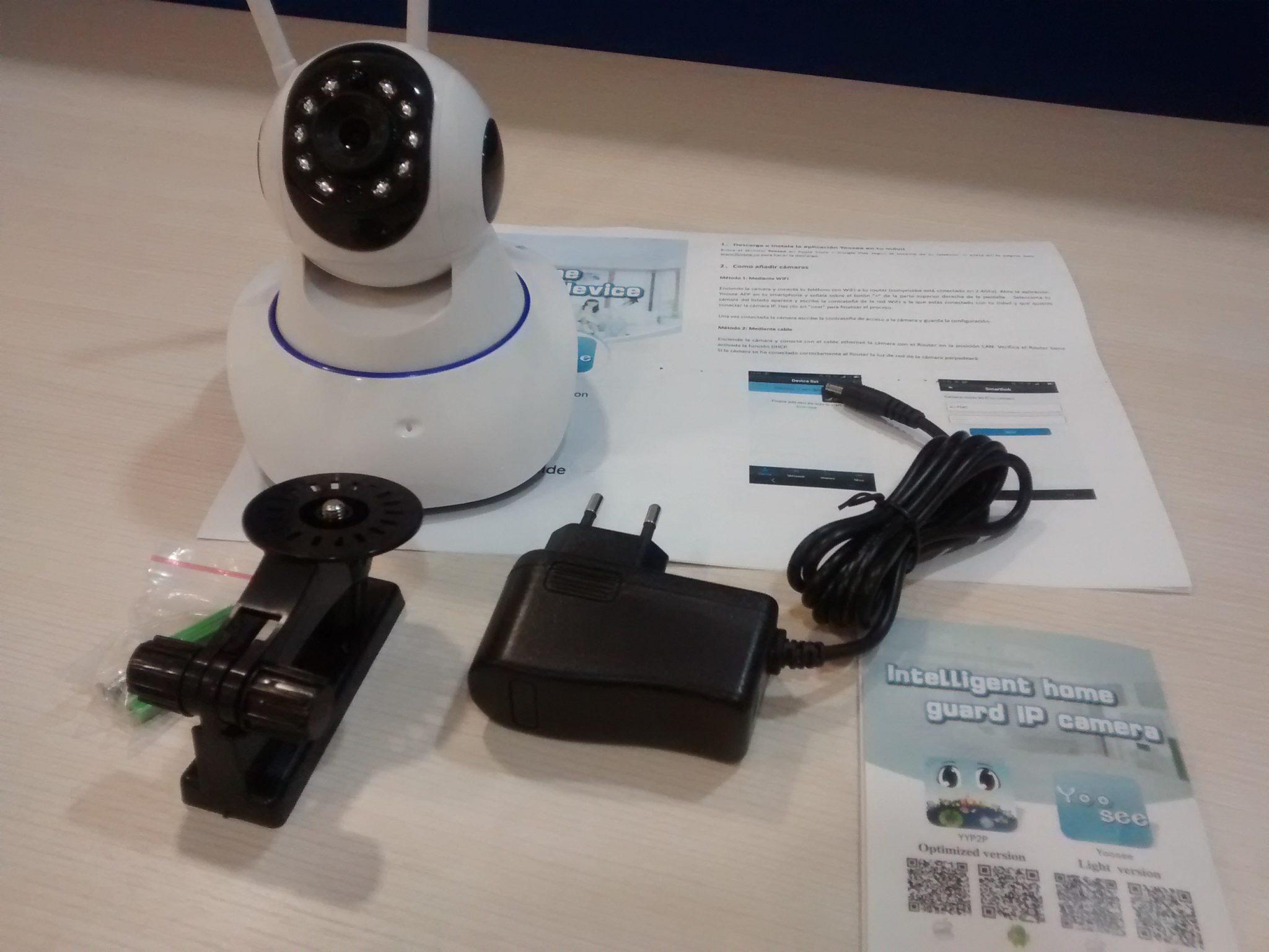 Cámara IP 360° HD Camara Robotizada con Wifi o Cable RJ45